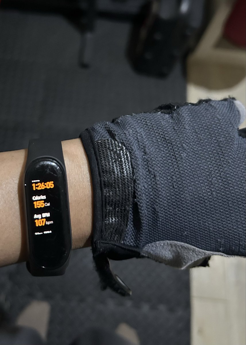 سارَّة المبارك tweet media