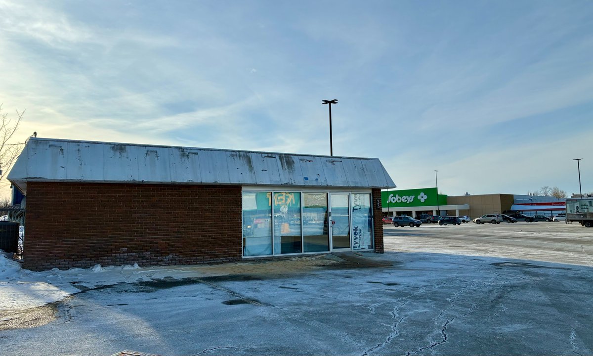 Advertiser Register tweet media