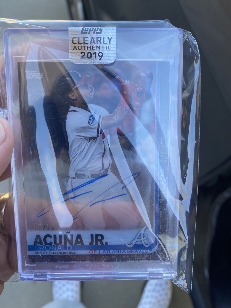 LtownCardz tweet media