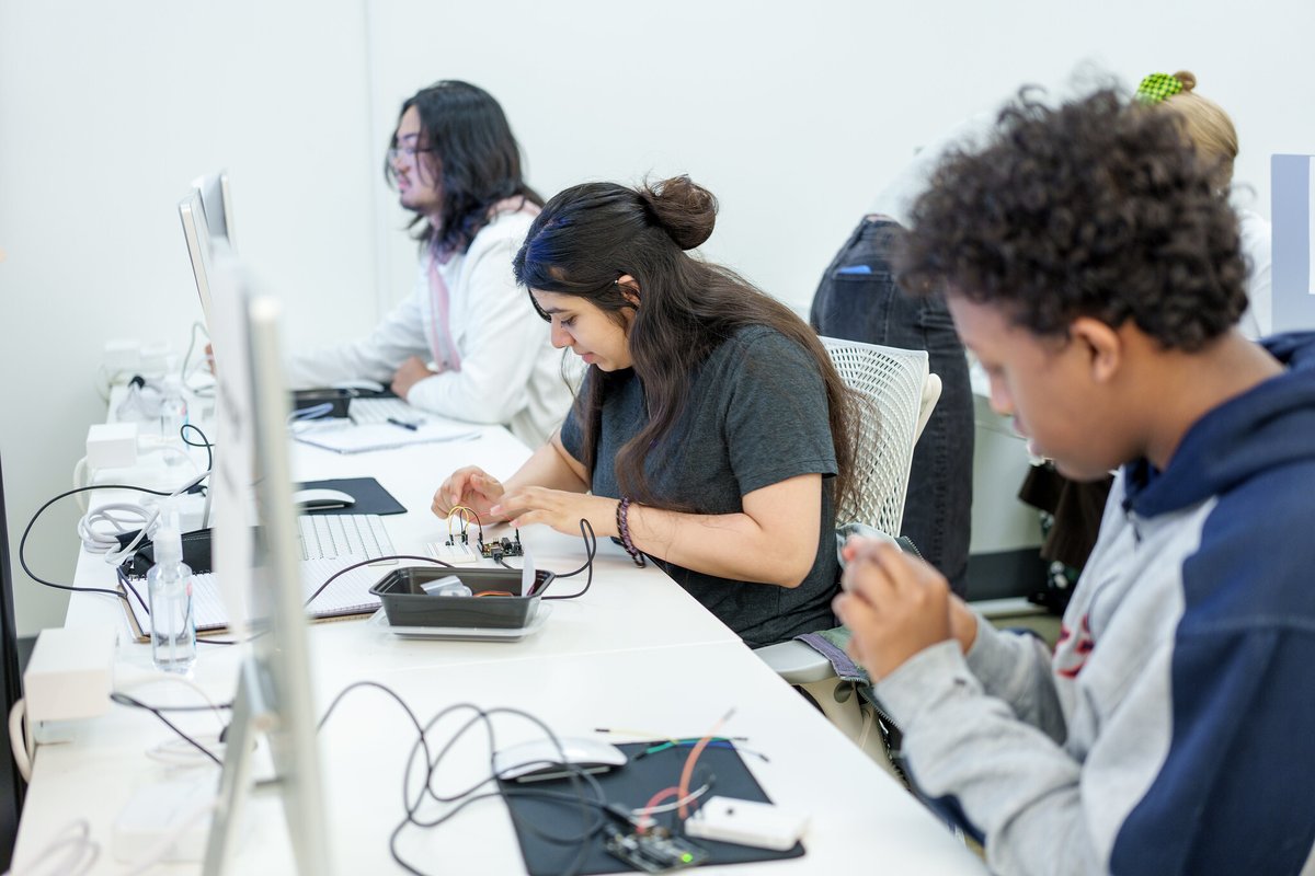 Dev/Mission tweet media