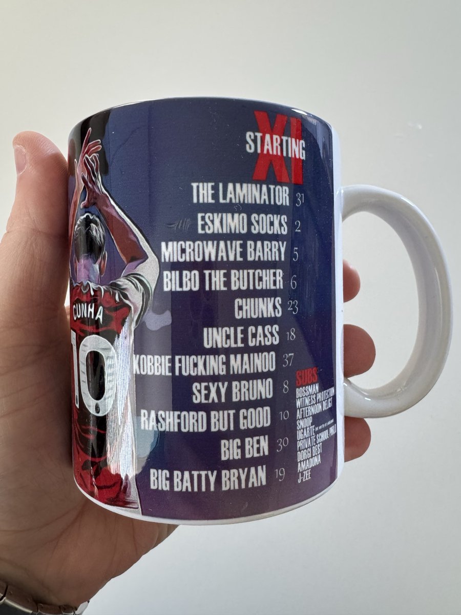 phil_horsfall's tweet photo. Belter of a birthday present straight from the @AlternativeMUFC shop. Pretty sure #BigMichael ’s got one on his desk too 🇾🇪 #AlternativeComms https://t.co/NYSgDVzP4d