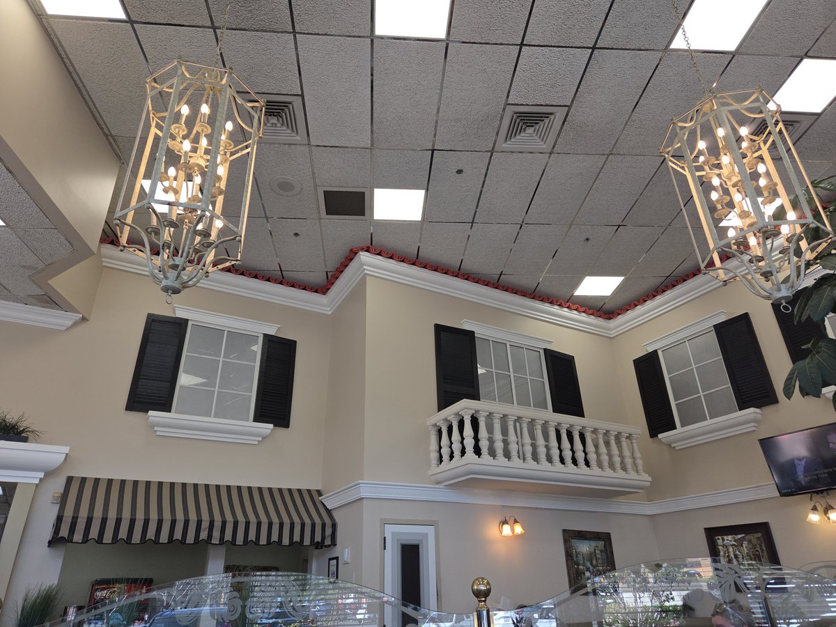 This liminal ass restaurant bro what is this