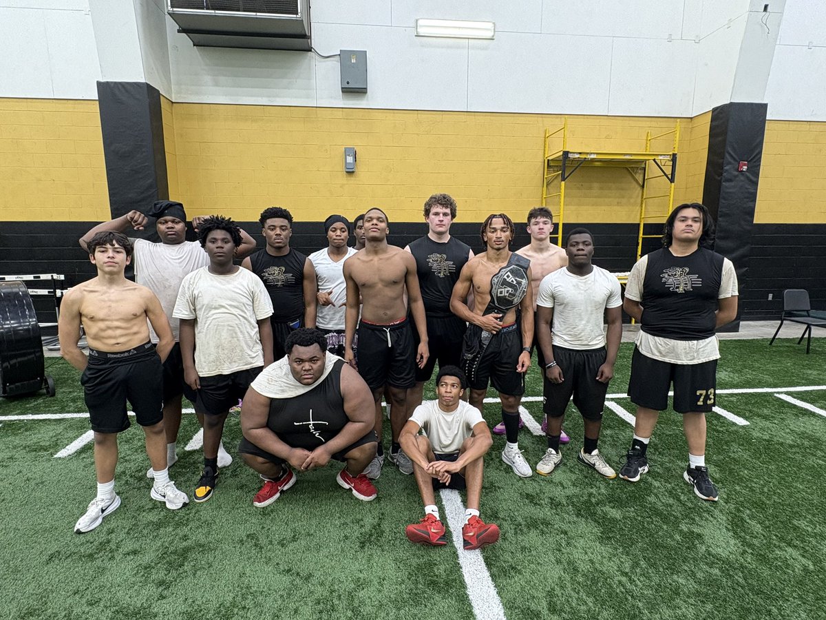 Jonesboro Hurricane Football tweet media