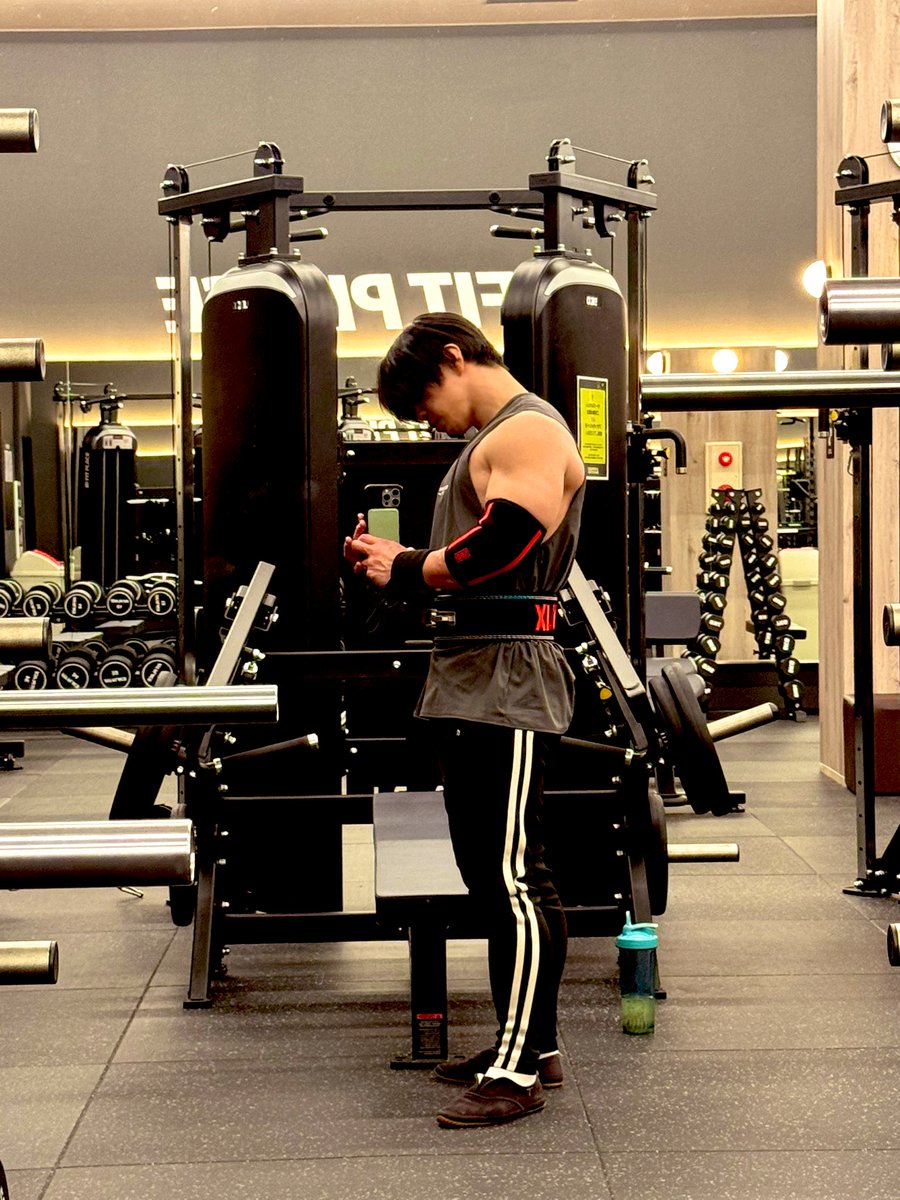 u_work_out's tweet photo. やる気はあるけど
基本追い込まないスタイルです
違うか、追い込めないスタイル。
精神的に負ける😄

"もう無理"が早い https://t.co/mSGnqRjfSr