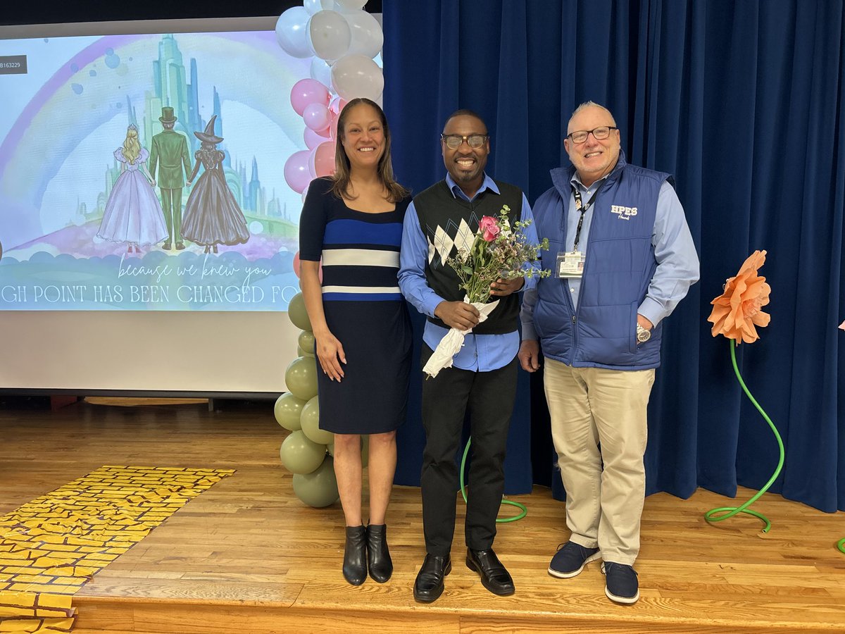 Danielle Miller tweet media