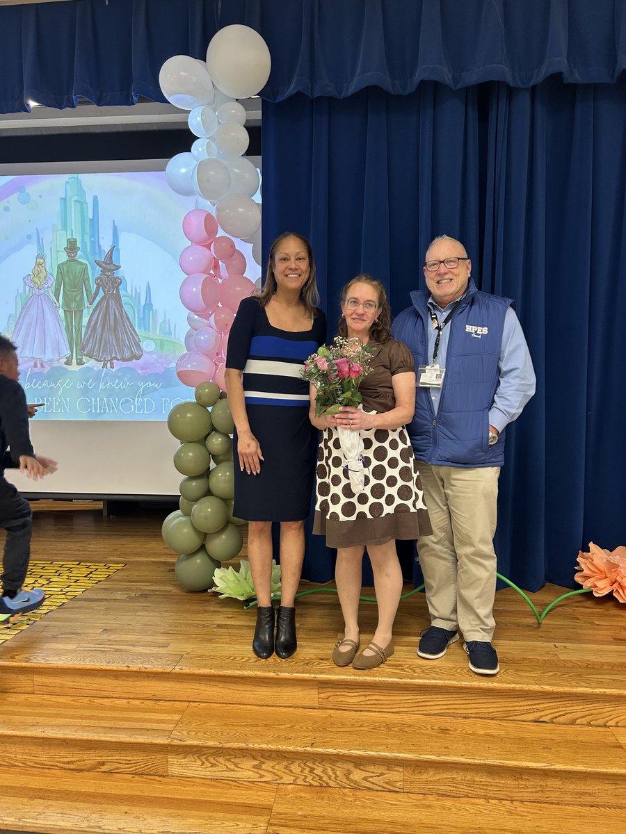 Danielle Miller tweet media