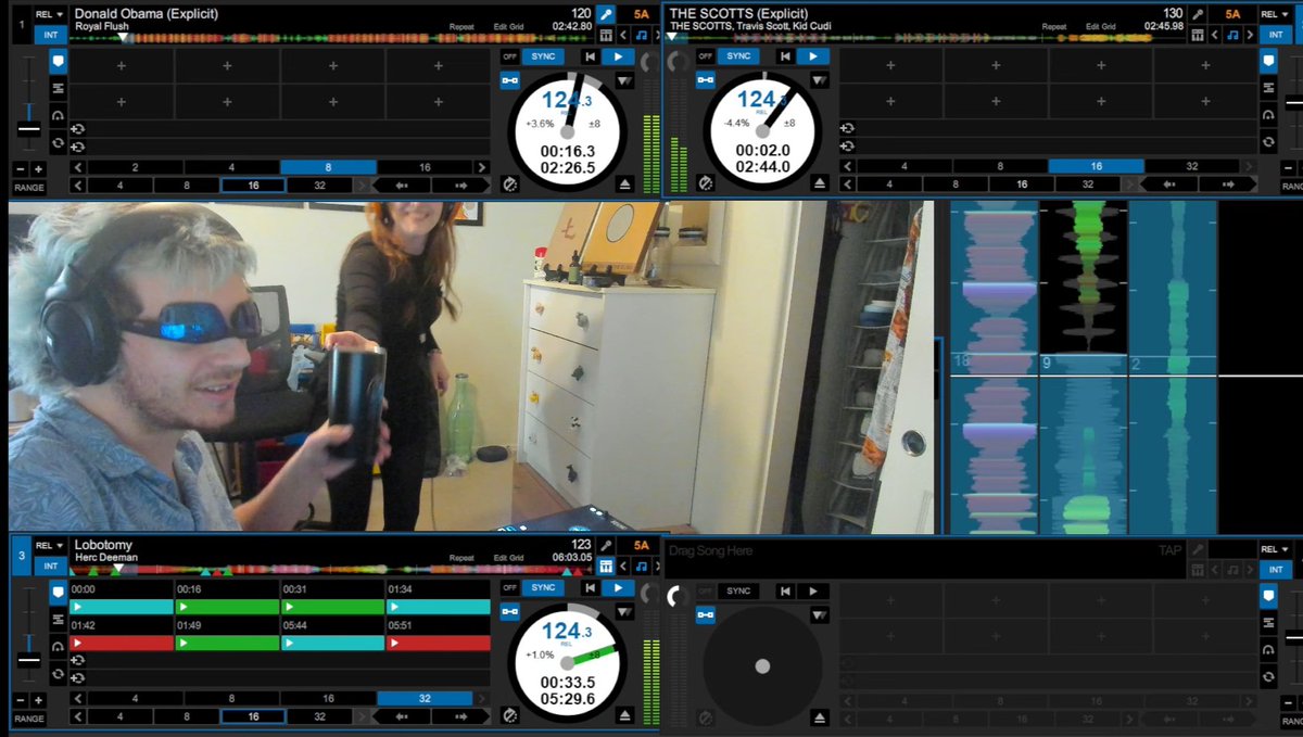 ProvoloneCheese tweet media