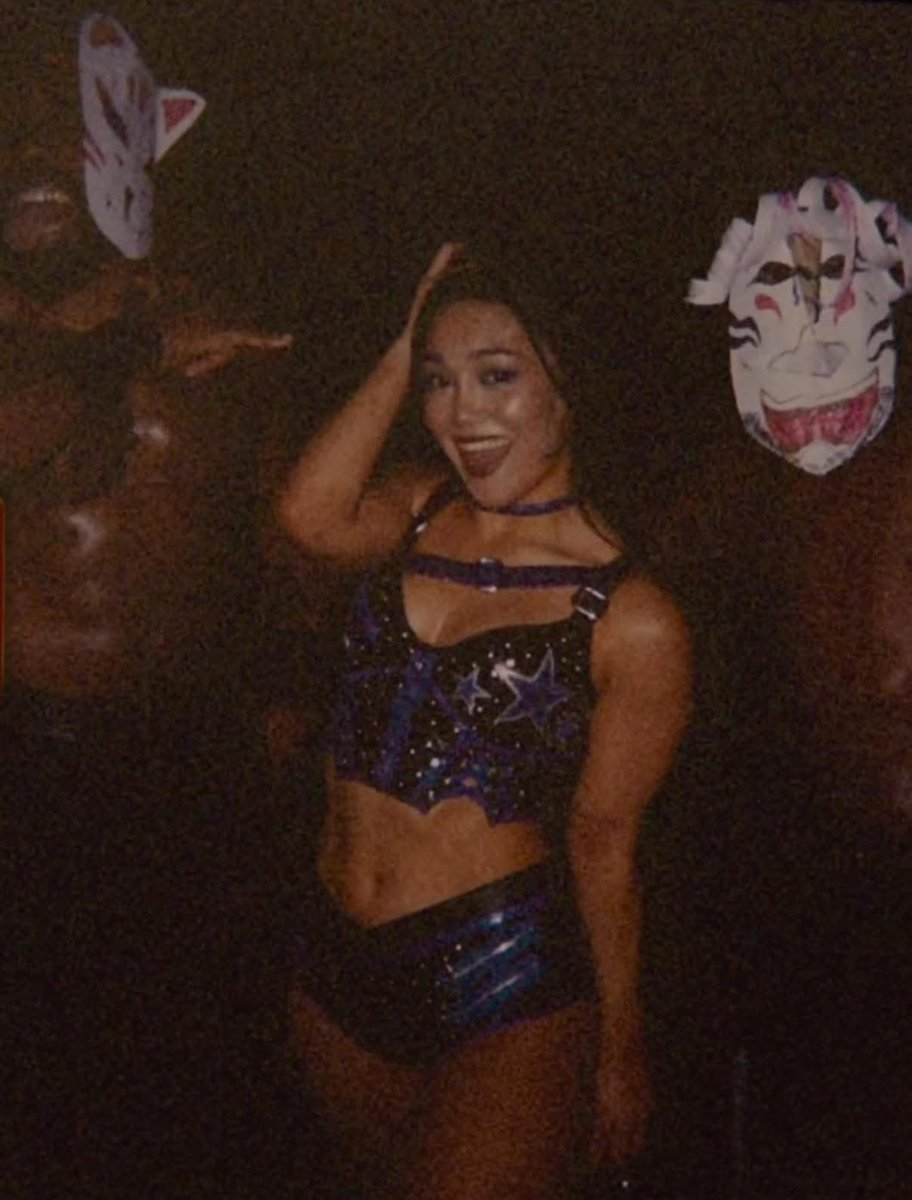 Star Girl | NOT @roxanne_wwe tweet media