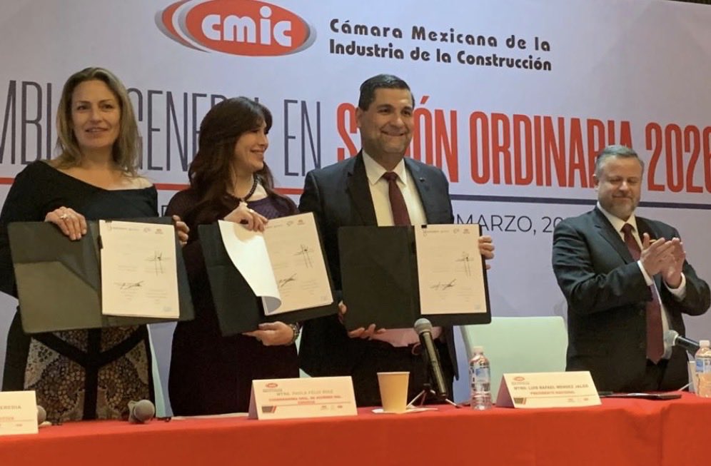 marcelaheiz's tweet photo. Un gusto poder colaborar desde CMIC nacional con Paola Félix Díaz en el tema del Acuerdo por el Agua tan importante para nuestro país https://t.co/IWsIVmm0Ax