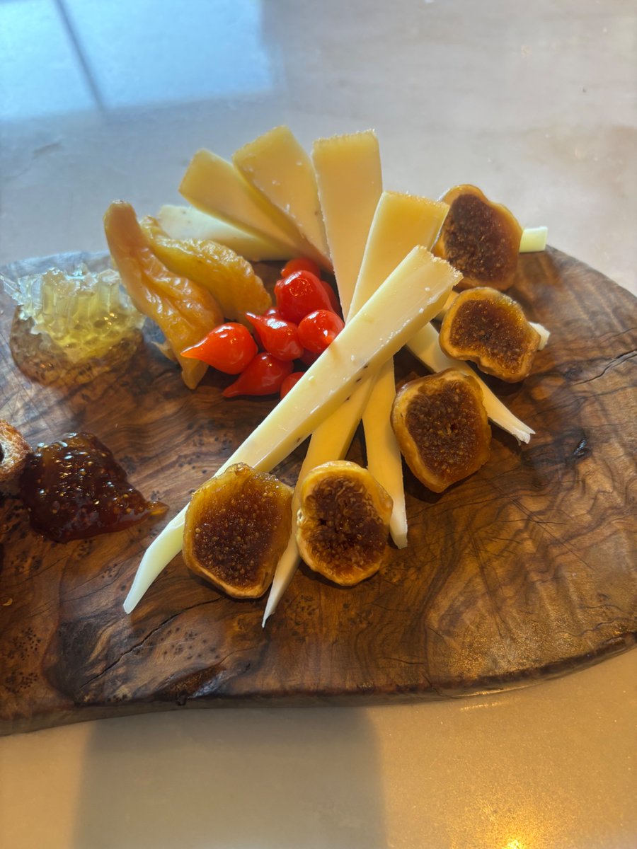 Danielle Radin tweet media