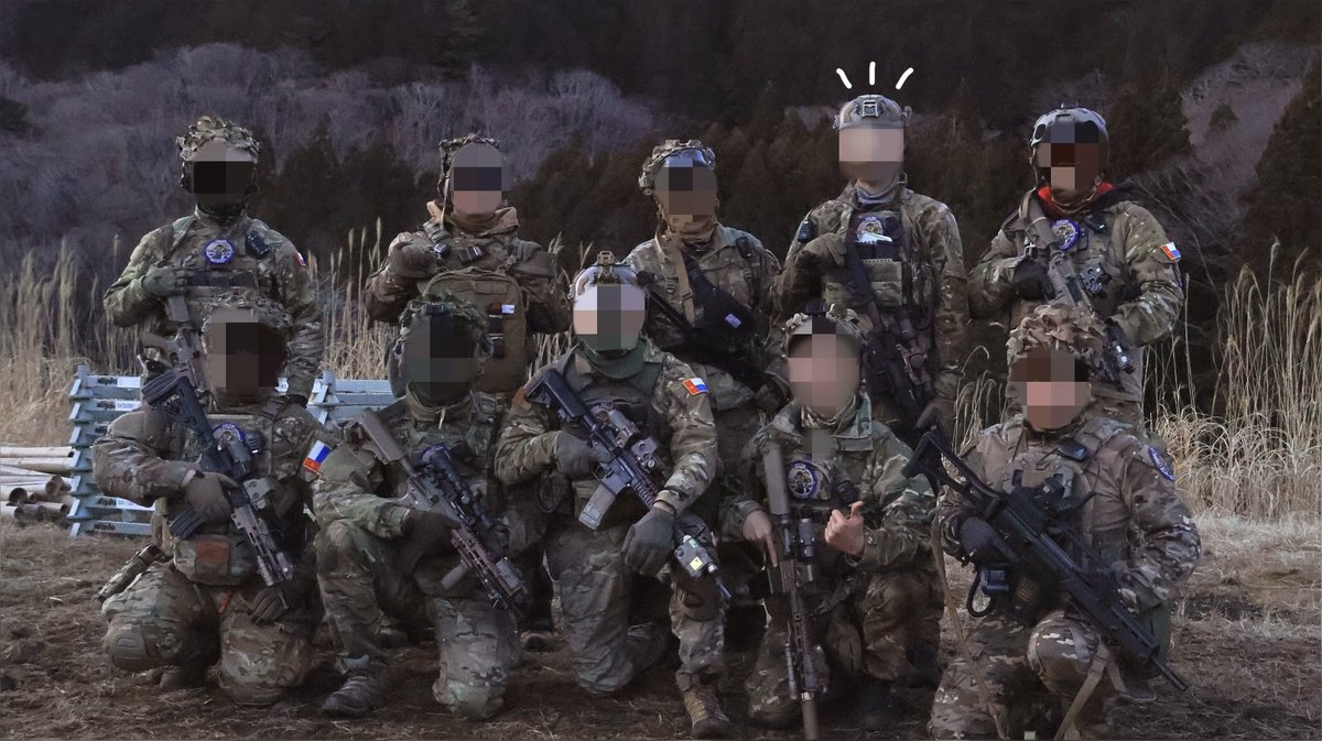 Scarecrow_03's tweet photo. 初ミリシムにてBlue 3rd "Chimera" JTAC "Trebor03"
として参加させていただきました。
3rdをはじめとしてBlueの方々ありがとうございました。
無線不調でCAS要請がうまくできなかったのが悔しい。
次回からは脱落防止に努めます∠(￣^￣) #MilsimLite https://t.co/97XXtE5qhm