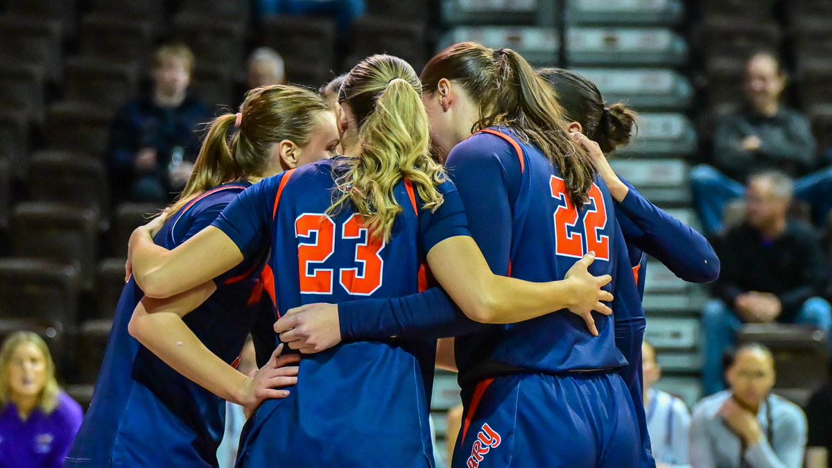 UMary Women’s Basketball tweet media