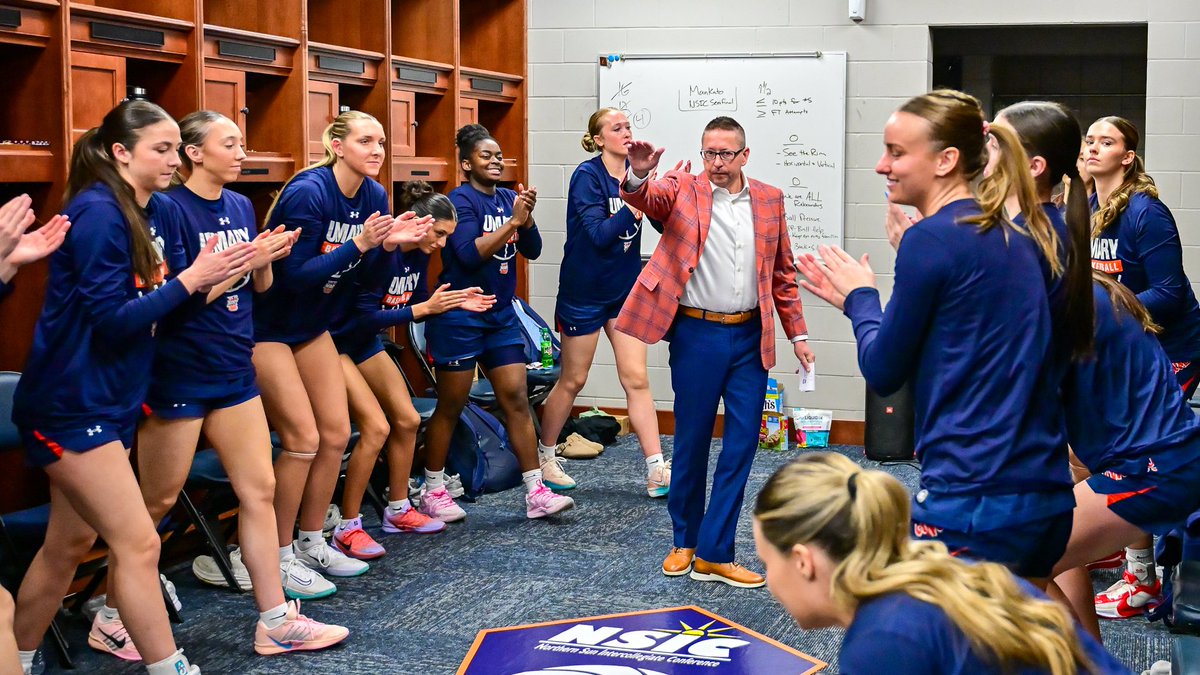 UMary Women’s Basketball tweet media
