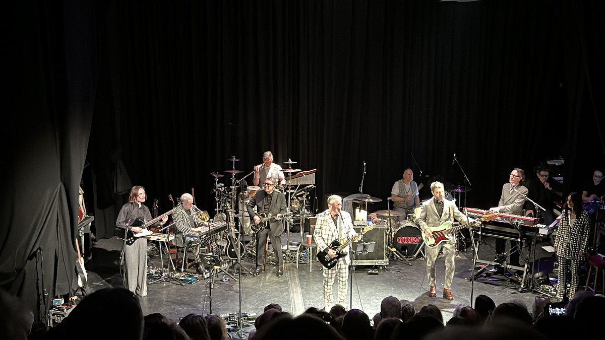 Peter Nicholls tweet media