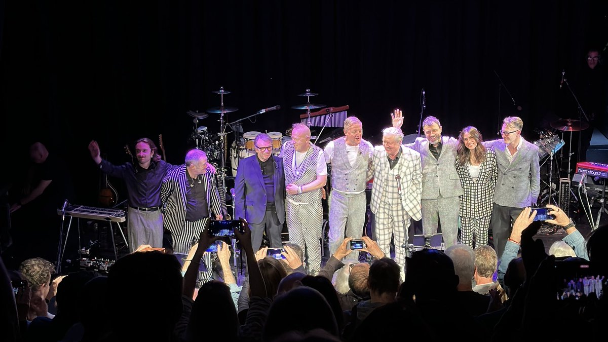 Peter Nicholls tweet media