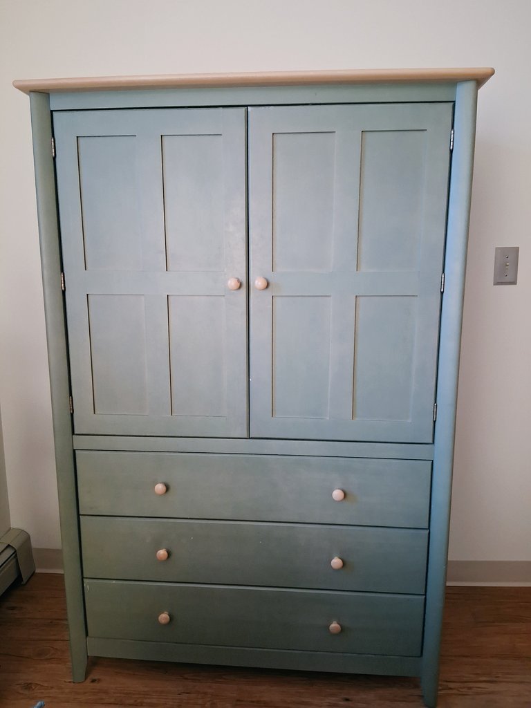 My dresser is in my room.
No more excuses keeping things in suitcases anymore.