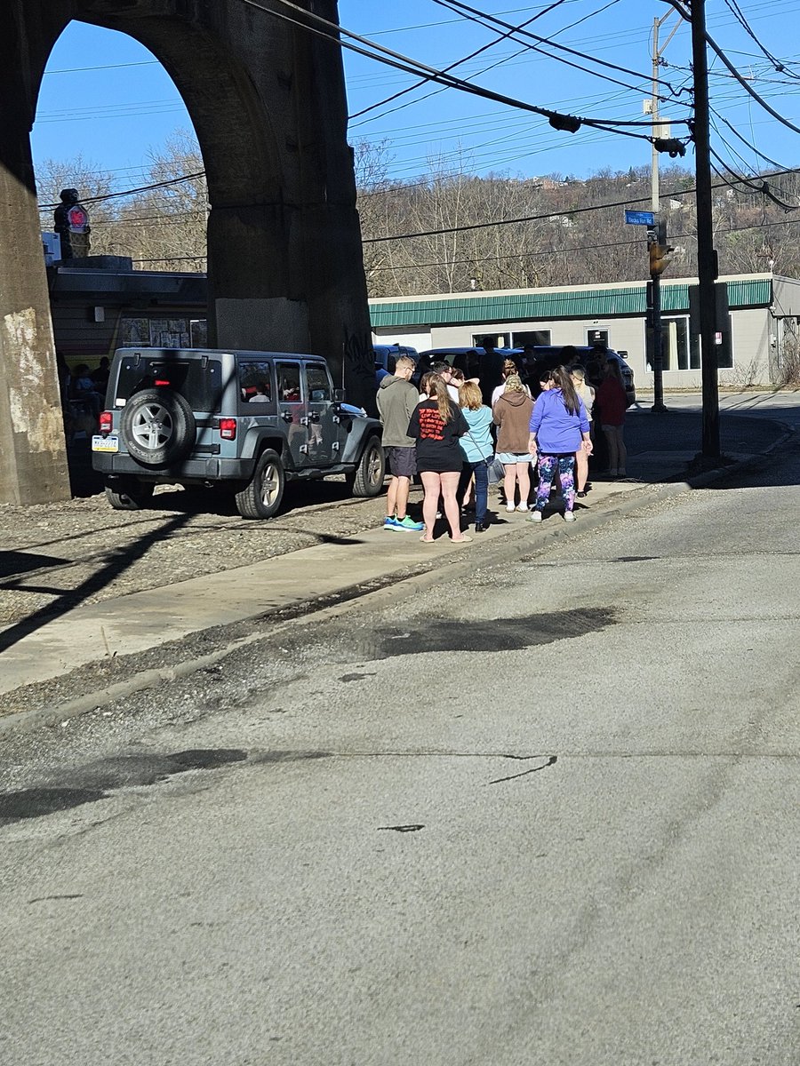 Ibewlocal5's tweet photo. @pgh_scanner From 5PM. https://t.co/6tJzk3F9eF