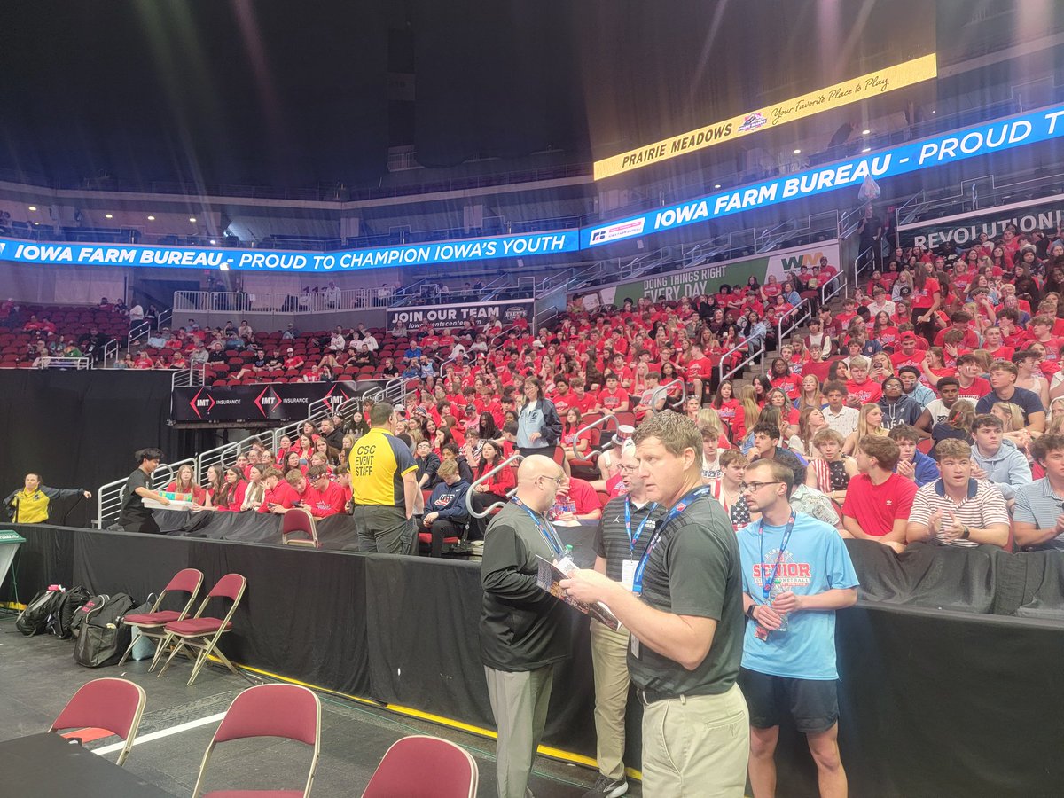 DBQ Senior Activities and Athletics tweet media