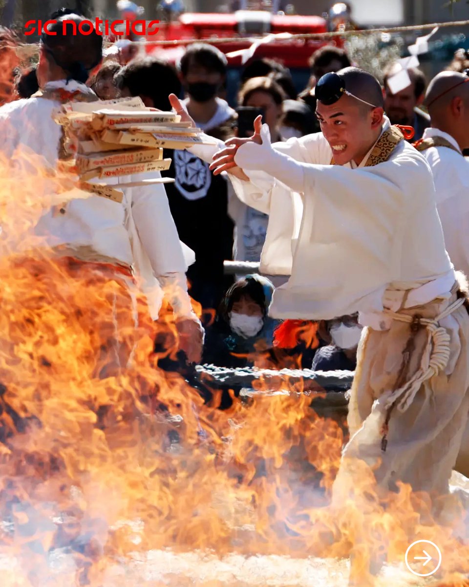 SICNoticias's tweet image. O Hiwatari Matsuri está associado à tradição do shugendo, prática religiosa que combina elementos do budismo esotérico, xintoísmo e culto às montanhas. Esta cerimónia simbólica mistura fé, disciplina e superação.

Saiba mais em: bit.ly/40qBrku
 
#ritual #religiao