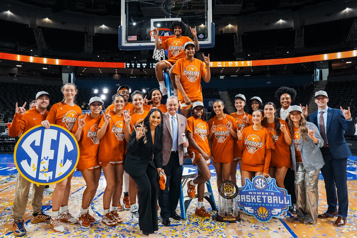 jeremyrosenthal's tweet photo. SEC Champs! What a week in Greenville for Texas women's basketball 🤘

31-3 on the season
14 wins over ranked teams
19 pt margin of victory in SEC Tournament 

bring on March Madness

#HookEm https://t.co/jS7IfhBhl2