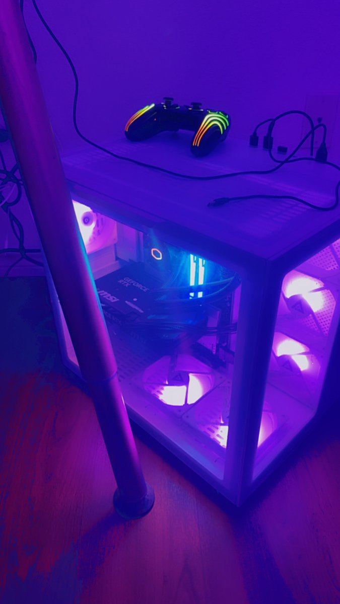 GhOsEYjR_GaMinG tweet media