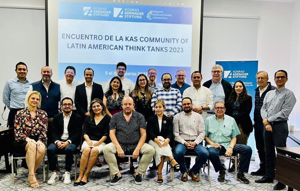 Democracia Digital tweet media