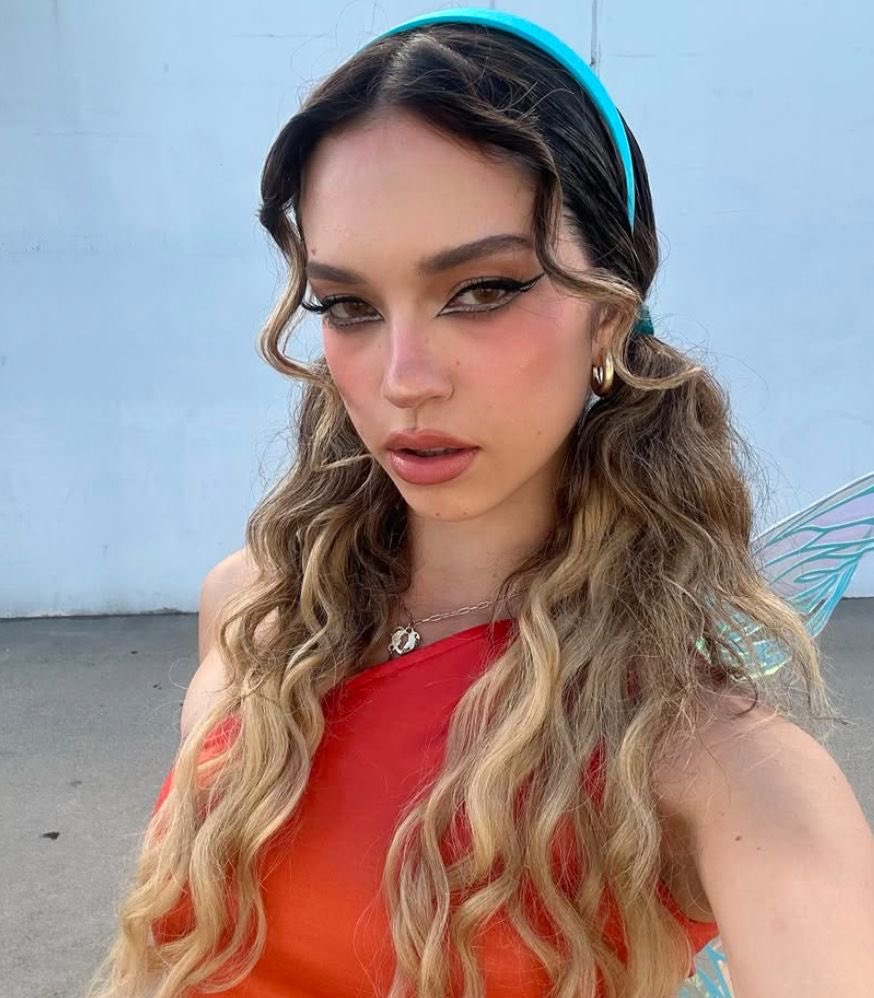 daniela loops tweet media