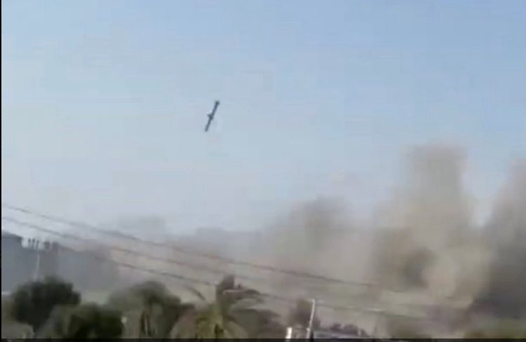 「いざとなったら、アメリカが日本を守ってくれる❗️💖」

はあ⁉️

寝言は寝て言いましょう❗️😡🔥

#平和憲法を守る0310