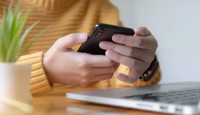 AEPAF respalda prohibir celulares en escuelas de Sonora

rnoticias.com.mx/Portal/2026/03…

<a href="/AEPAF_Sonora/">AEPAF SONORA</a> <a href="/CecilioLuna4/">Cecilio Luna</a>