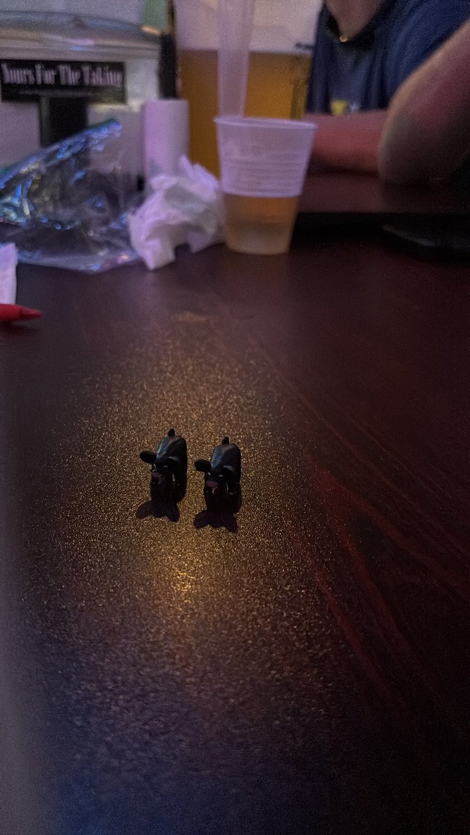 dinguspitcher tweet media