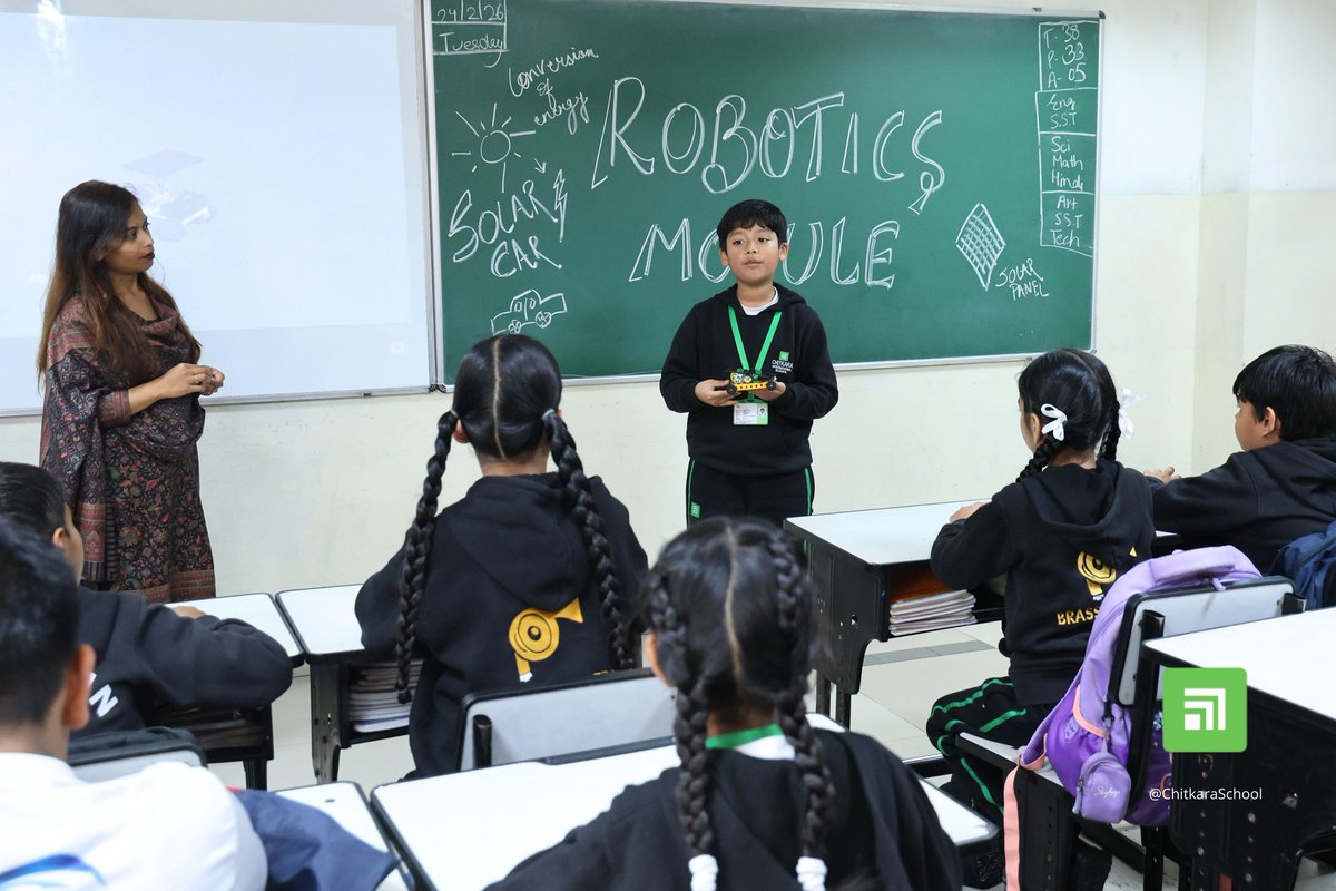 chitkara_school's tweet image. Grade 3 students participate in Robotics Module on Solar Car Innovation at Chitkara International School

#CIS #robotics #module #tech #learning #knowledge #activity #Solarlight #solarenergy #projects #chitkaraInternationalSchool