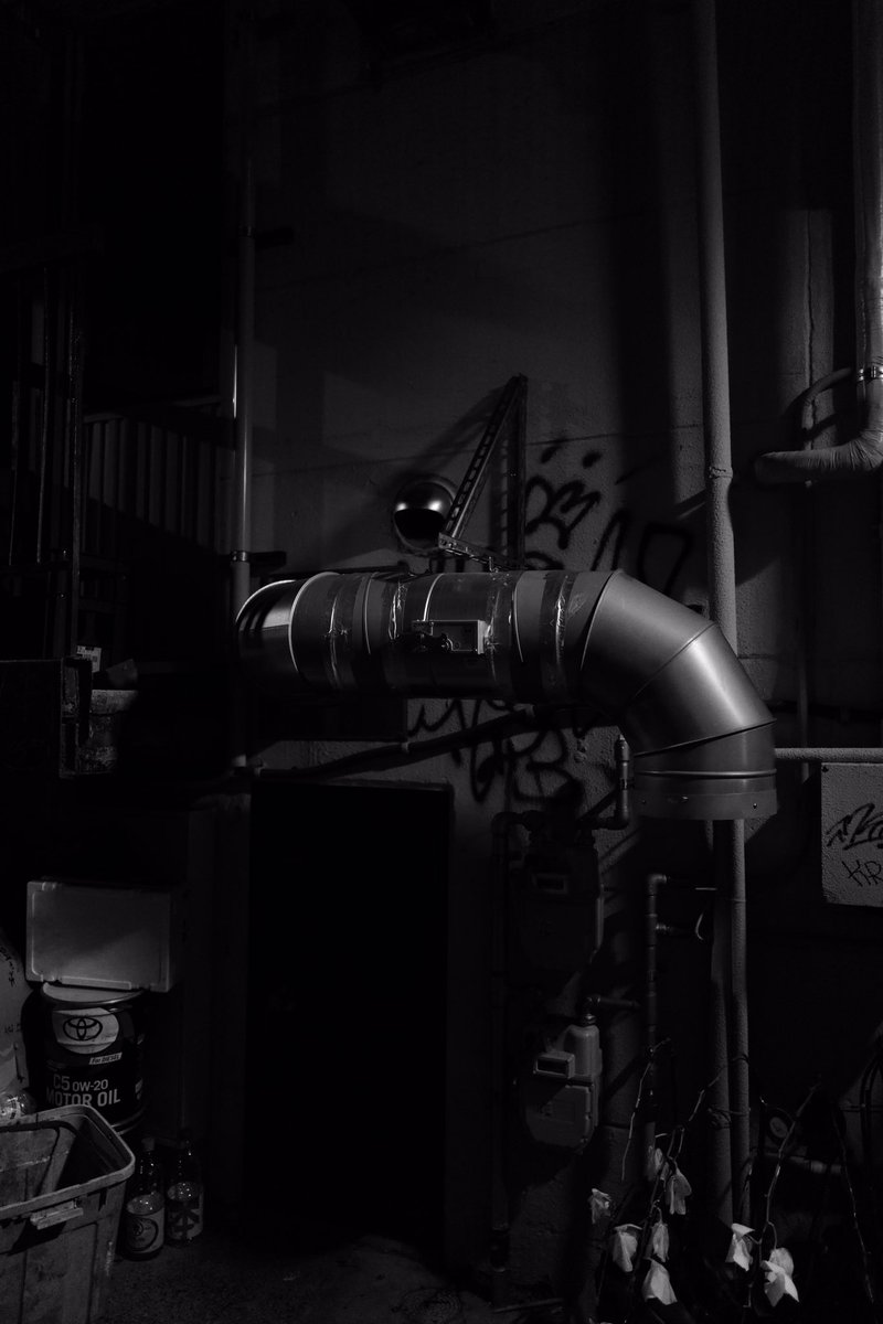 leica_lefty's tweet photo. night walk🚶📷
浜松駅周辺

#photography #blackandwhite #blackandwhitephotography  #snap #photowalks https://t.co/3HdfHPQ8ef