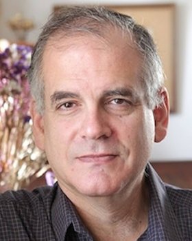 AhlubyetTweet's tweet photo. Benjamin Netanyahu's brother, Iddo Netanyahu, lost his life after an Iranian missile attack on the Netanyahu family home. 🇮🇷🚀💥🇮🇱
#یہ_سب_گیدڑ_ہیں https://t.co/6X0KPEPmMw