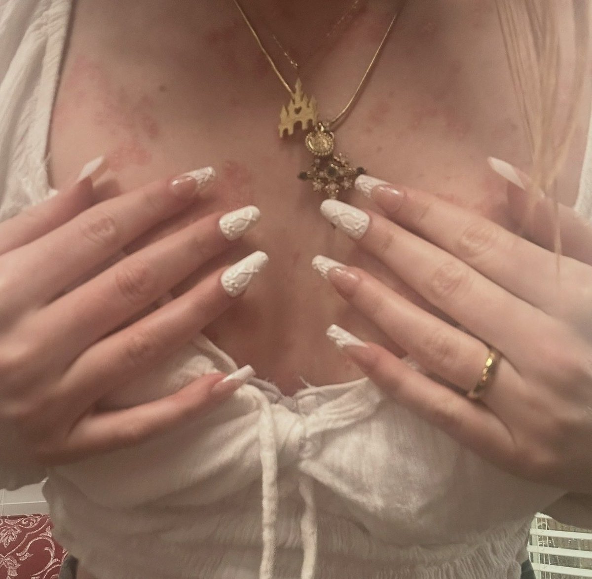 babiebev's tweet photo. type of femme i am (w my own pics :3) https://t.co/5CDTgEJqc6