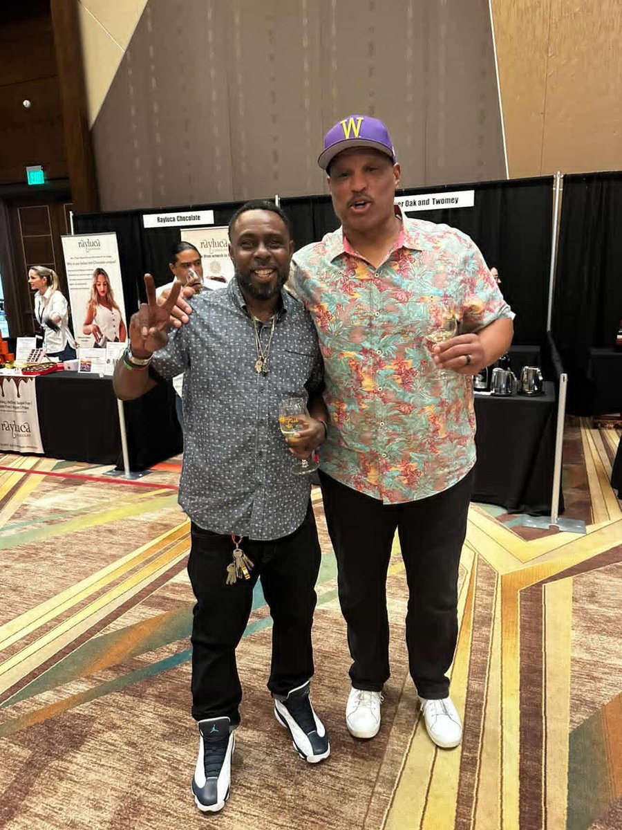 TrojanMan2's tweet photo. Thank you to @ESPNLosAngeles @DMarcoFarr1 and @TravisRodgers for a sweet weekend away @pechanga 
#wineandchocolatefestival https://t.co/uS2DTtBZ1W