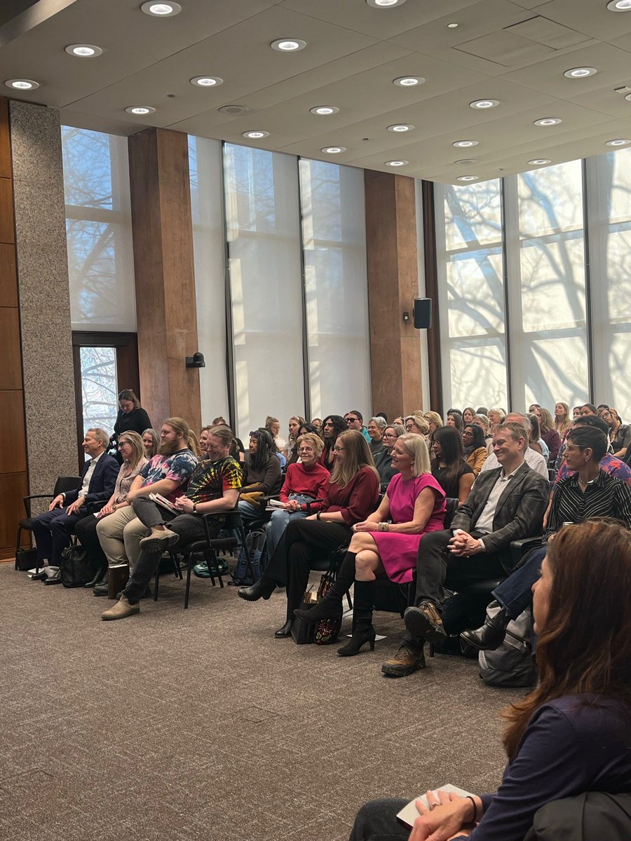 Catherine McKenna tweet media