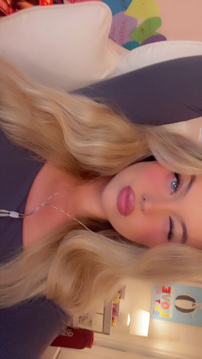 momo ! 💌 tweet media