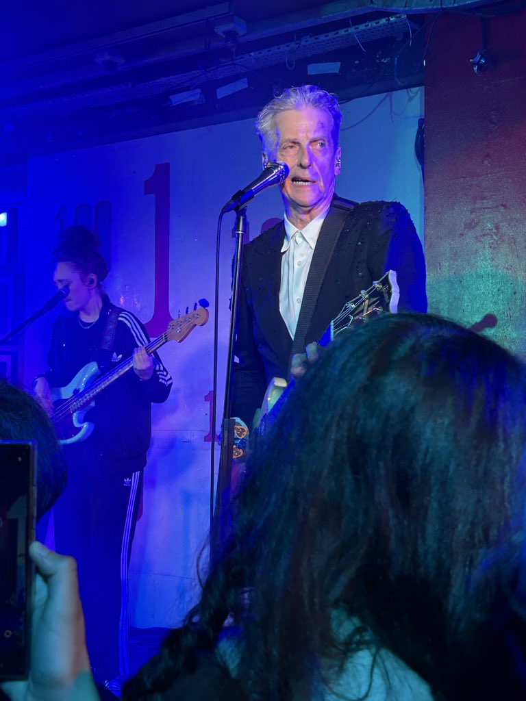 Gallifreyforever97 tweet media