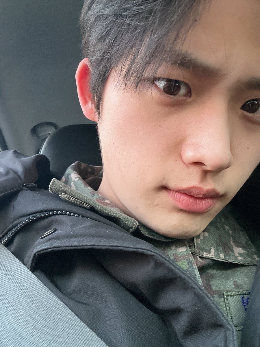 page623_'s tweet photo. 나 내일 또 올게! <<< 몬가햇더니 예비군가서 시간이 되눈거엿어 .. ㄹㅇ지킬수잇는 말만 하는 남자 https://t.co/ttR2Nar3fg