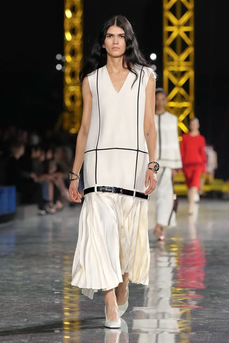 ميشا | FASHION tweet media