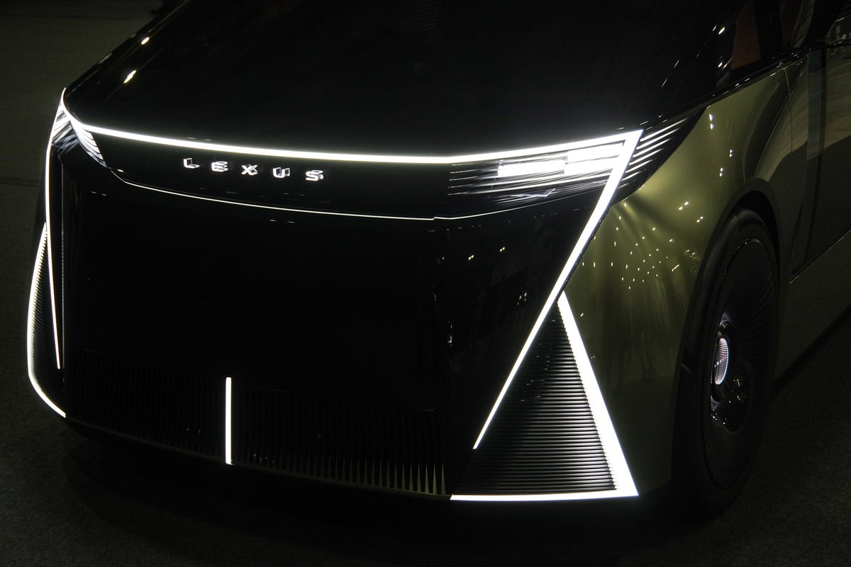 responsejp's tweet image. 6輪のレクサス、LS Concept軸に「空間」表現…ミラノデザインウィーク2026で世界初公開へ
response.jp/article/2026/0…

#レクサス #LS #コンセプトカー