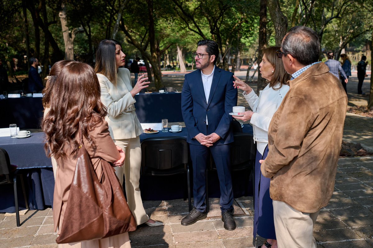 Paulina Ocaña tweet media