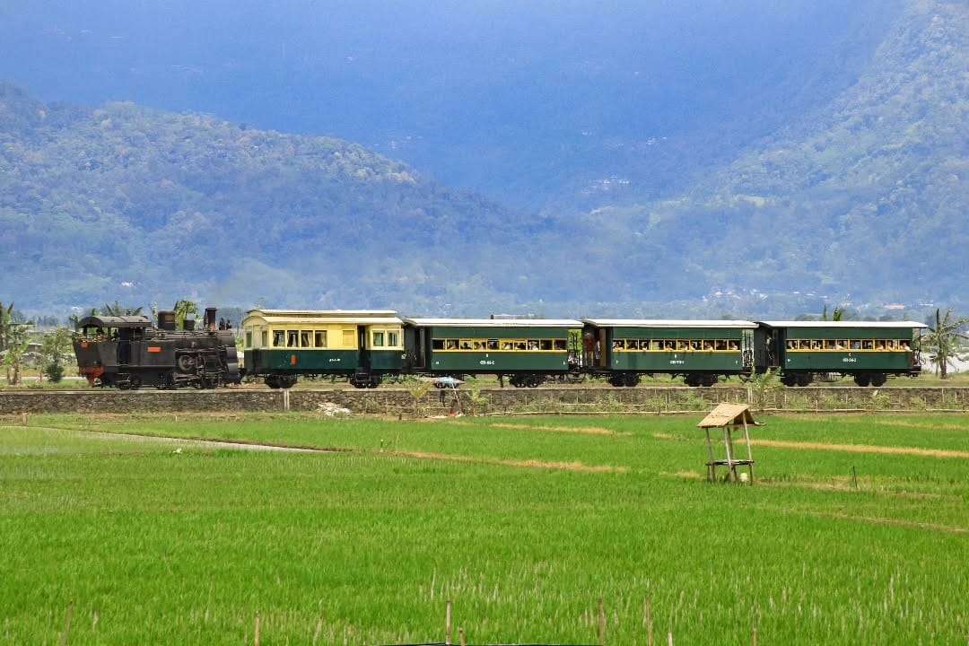 Kereta Api Indonesia tweet media