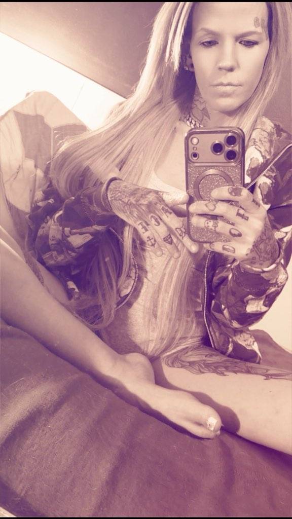 PinkSnowQueen3's tweet photo. Cum Check me out on Only Fans #PinkSnowQueen You won't be Disappointed. https://t.co/9JGuEIEilZ