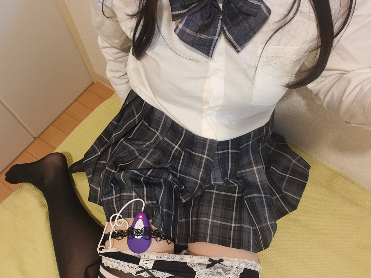 sbmzqsj's tweet photo. 跟啤酒肚同居了..他的玩法真的很重口变态但是好喜欢，药��多了身体也变得超敏感..但是只要听男爹的话就有好多钱用的 https://t.co/bv0FrJ8UGh
