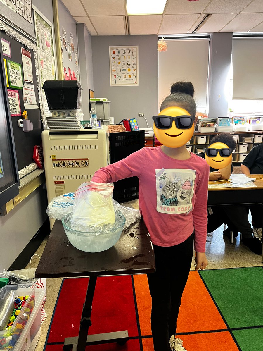 MissYingling's tweet photo. One of my favorite experiments and the kids love it too! #blubber #adaptations https://t.co/IInuGorAjE