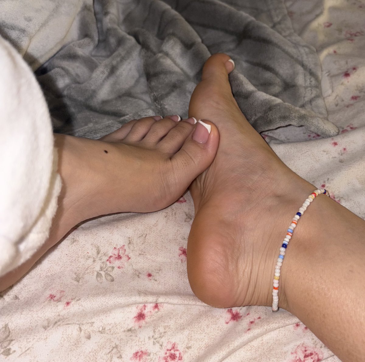 GuerraIsmenia's tweet image. #frenchtoes #supremacy #1of1 #💸💸💸