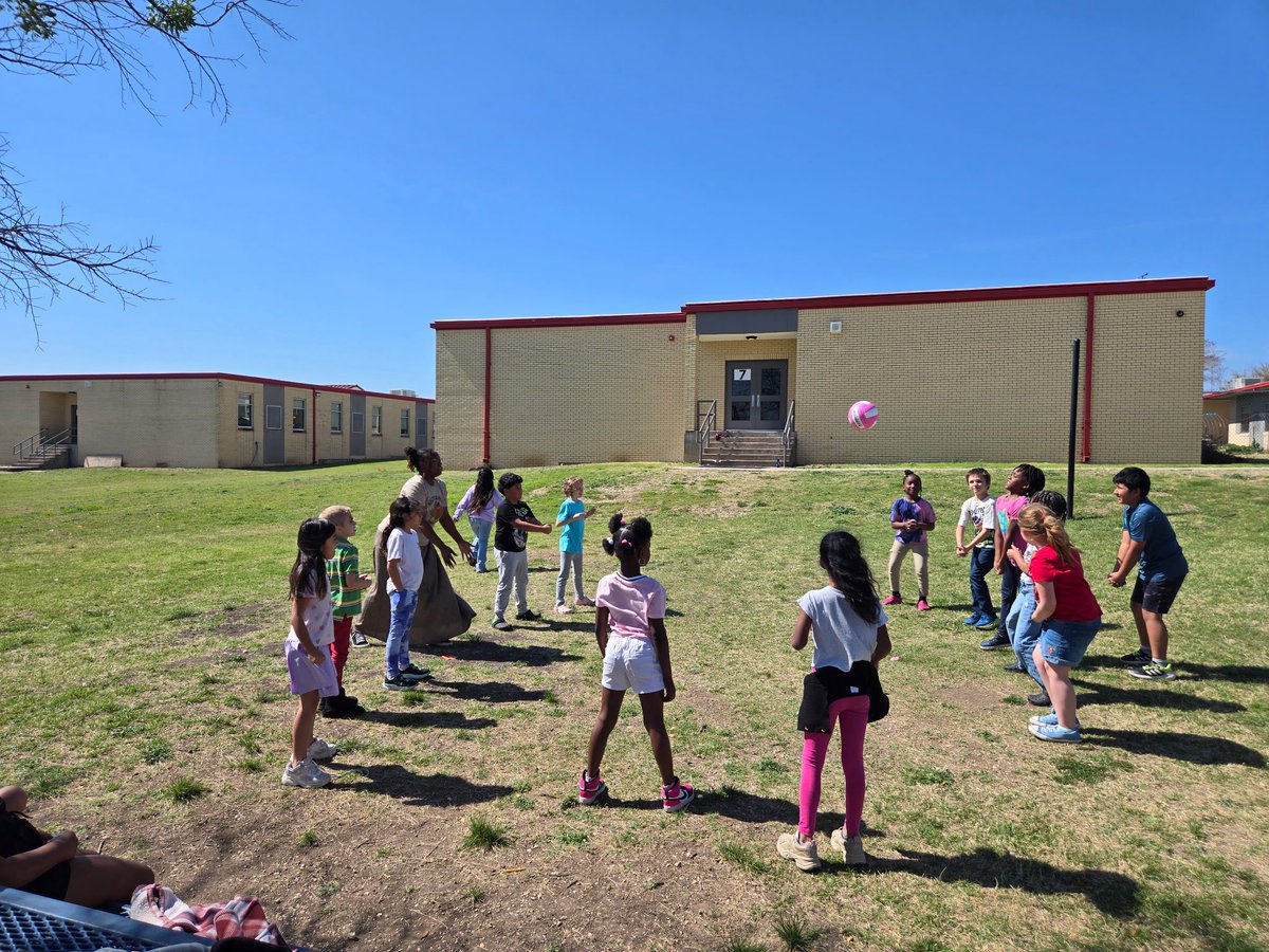 Western Hills Elementary tweet media