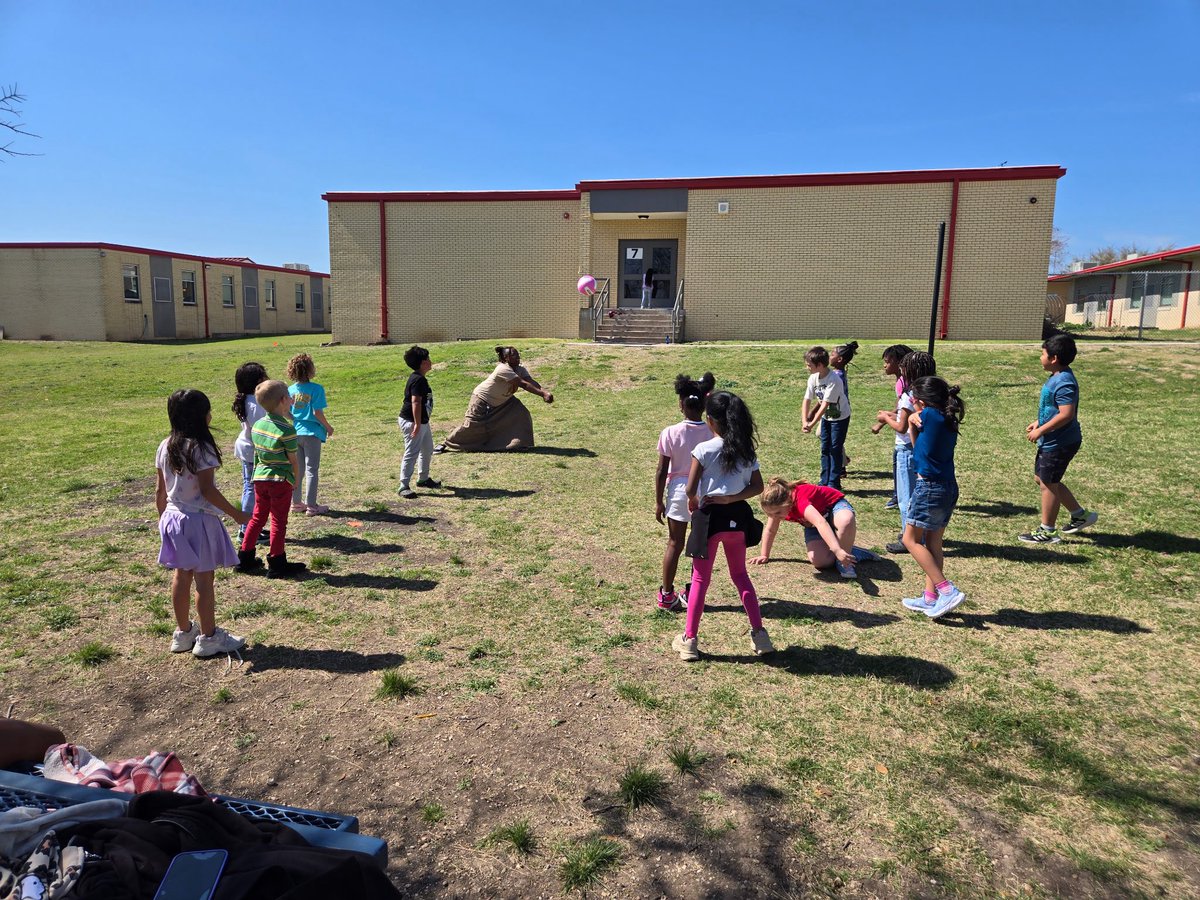 Western Hills Elementary tweet media