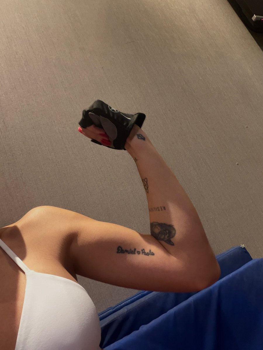 Sasha Ferro tweet media